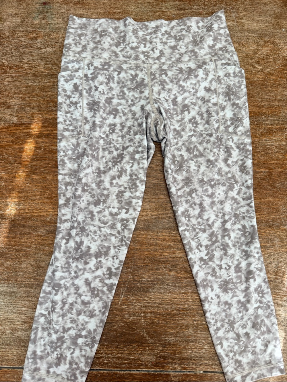 Athleta Gray Neutral Tie-Dye Leggings